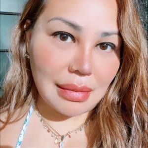 Meet your Posher, Emiat